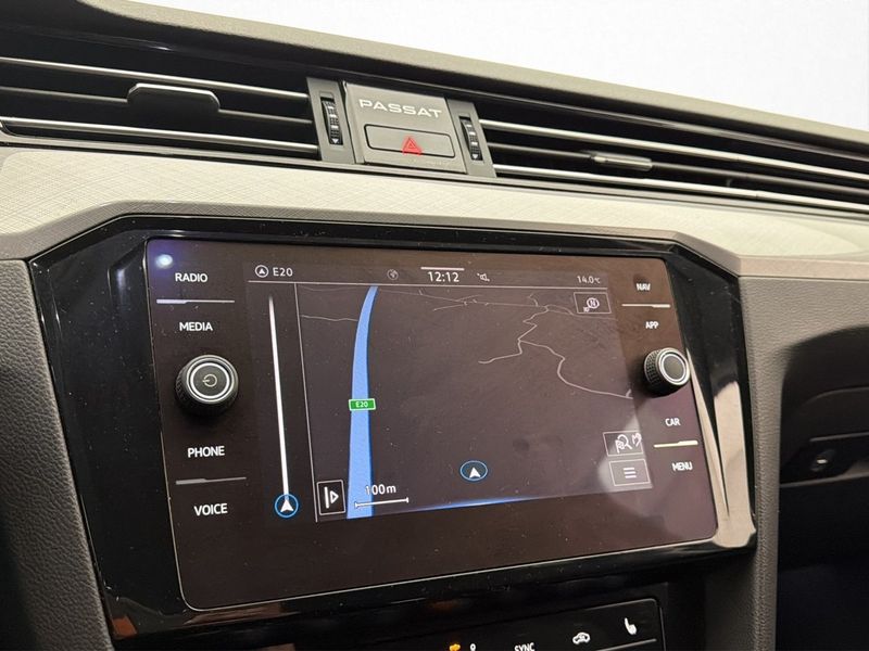 Volkswagen Passat bild 18