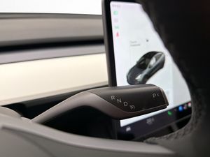 Tesla Model 3 bild 17