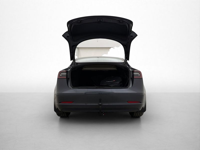 Tesla Model 3 bild 30