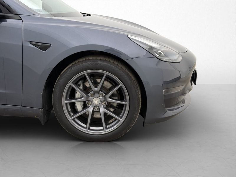 Tesla Model 3 bild 35