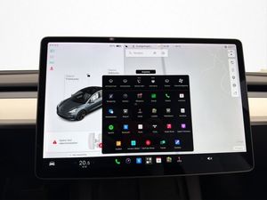 Tesla Model 3 bild 22
