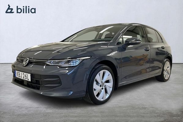 Volkswagen Golf LIFE 1.5 eTSI 150hk Aut Drag B-kamera - 2026
