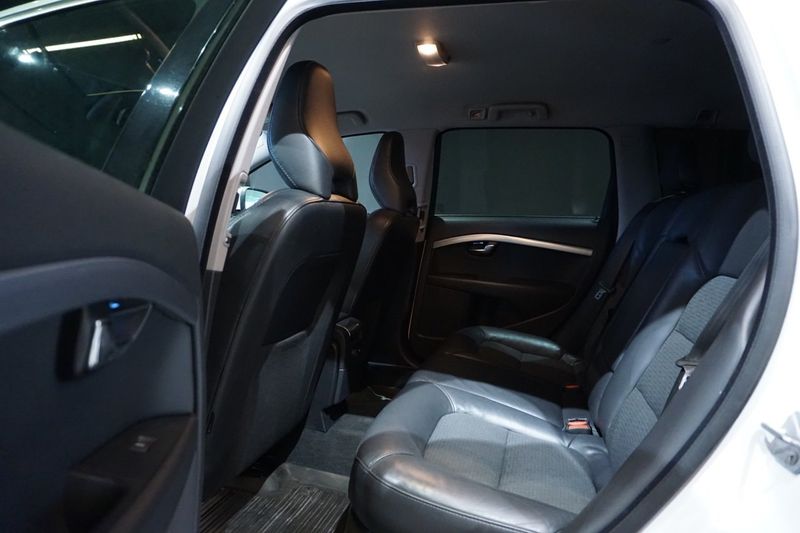 Volvo V70 bild 8