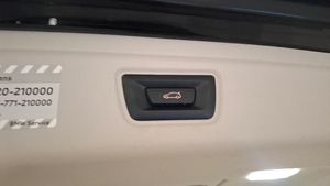 BMW 320 bild 8