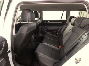 Volkswagen Passat bild 8