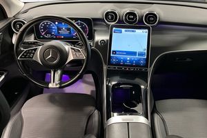Mercedes GLC220 bild 8