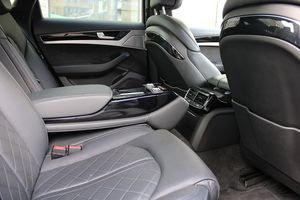 Audi A8 bild 17