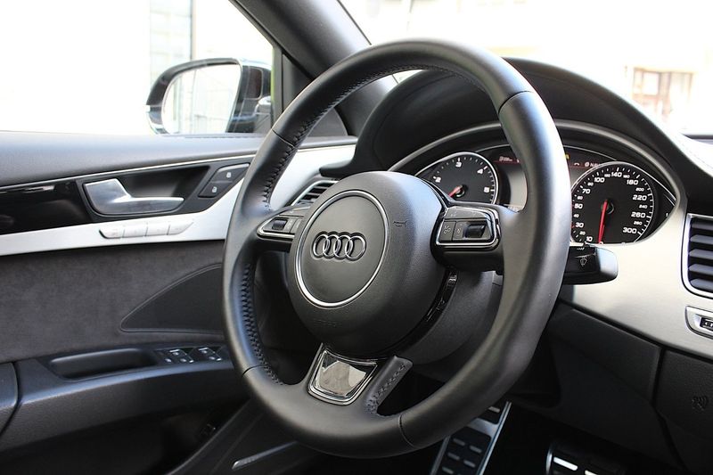 Audi A8 bild 5