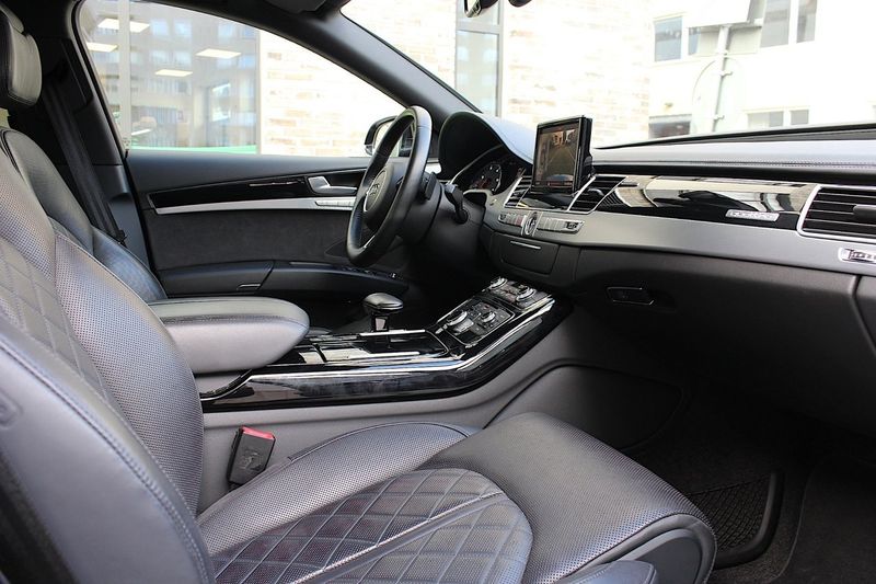 Audi A8 bild 21