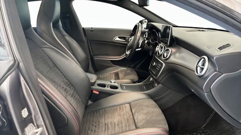 Mercedes CLA220 bild 3