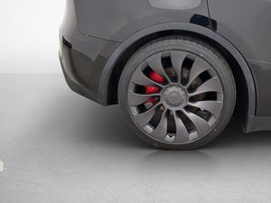 Tesla Model Y bild 33