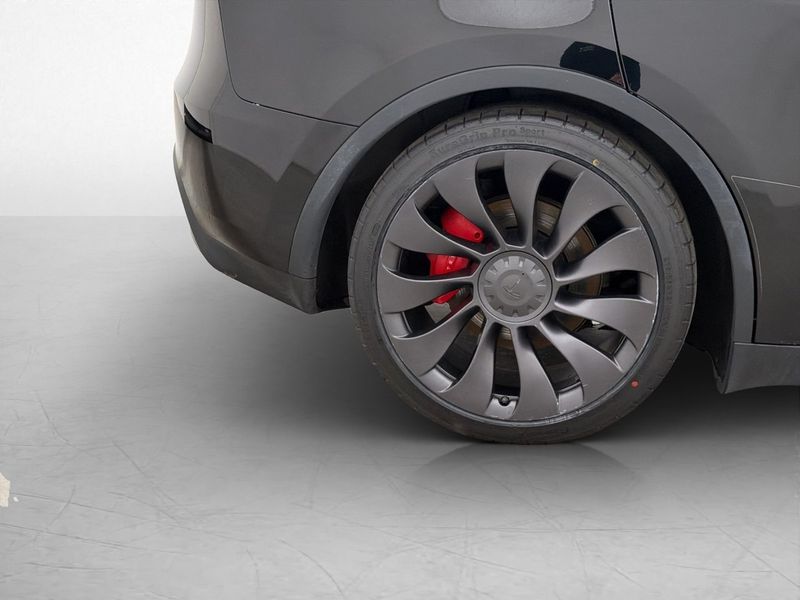 Tesla Model Y bild 33