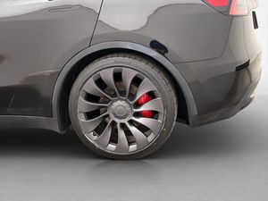 Tesla Model Y bild 32