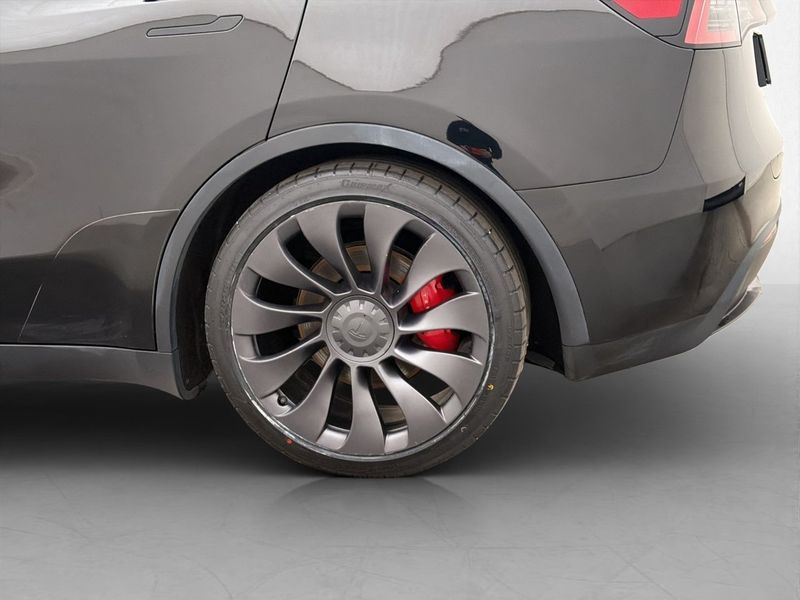 Tesla Model Y bild 32