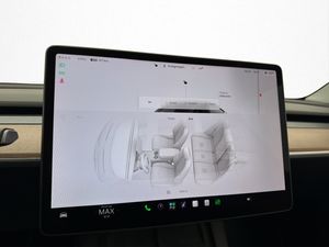 Tesla Model Y bild 23