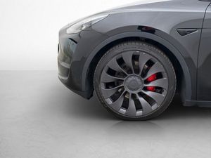 Tesla Model Y bild 31
