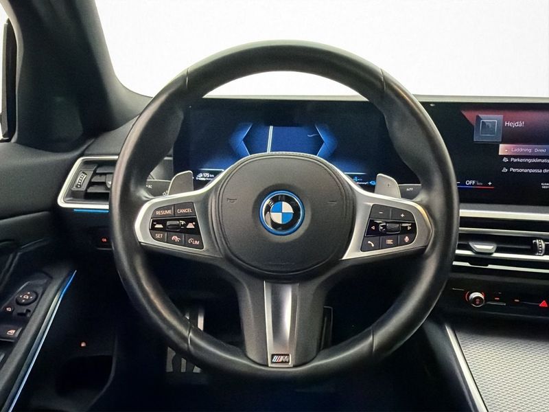 BMW 330 bild 13