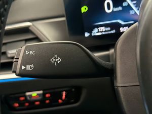 BMW 330 bild 16