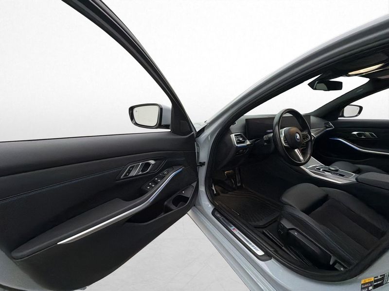 BMW 330 bild 10