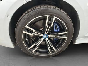 BMW 330 bild 36