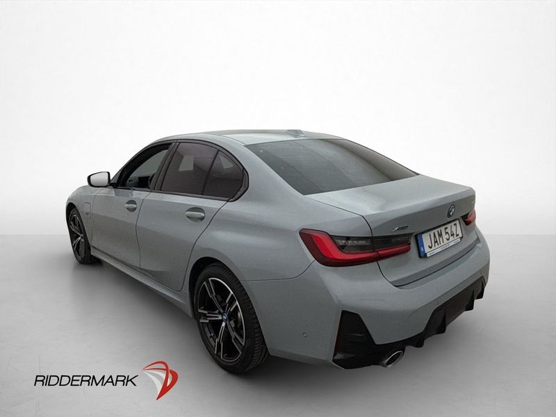 BMW 330 bild 6