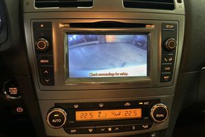 Toyota Avensis bild 22