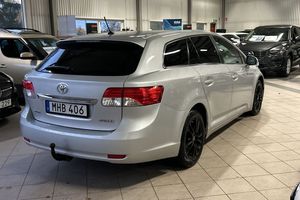 Toyota Avensis bild 10