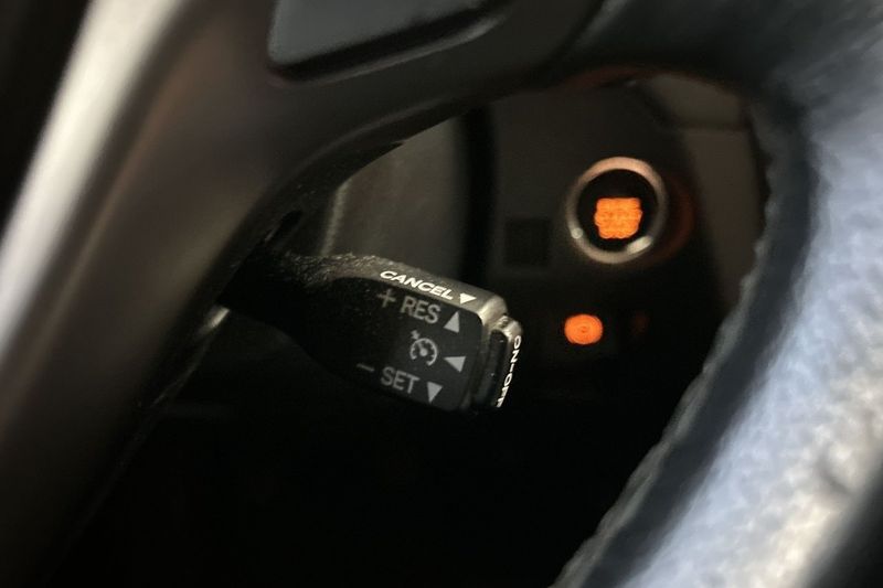 Toyota Avensis bild 23