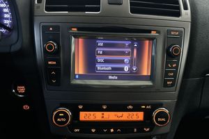 Toyota Avensis bild 21