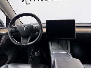 Tesla Model Y bild 11