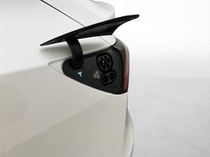 Tesla Model Y bild 11