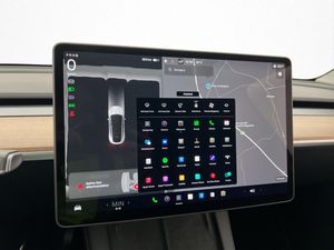 Tesla Model Y bild 21