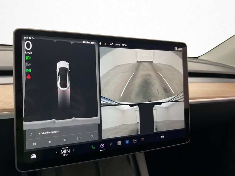 Tesla Model Y bild 27