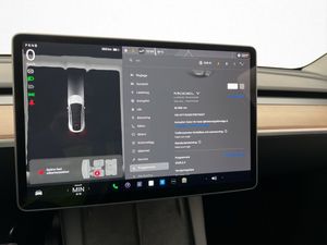 Tesla Model Y bild 25