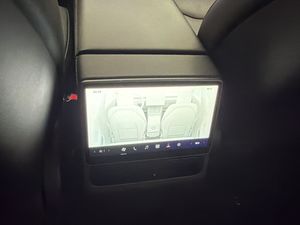 Tesla Model 3 bild 17