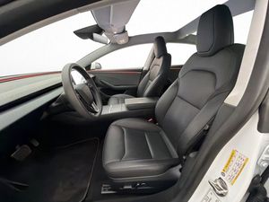 Tesla Model 3 bild 12