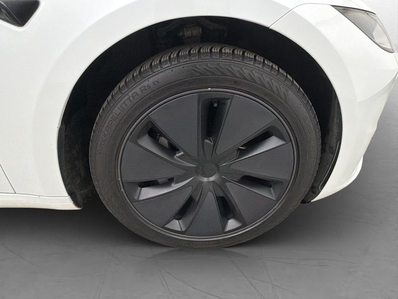 Tesla Model 3 bild 33