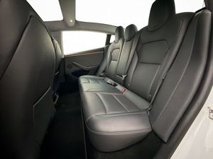 Tesla Model 3 bild 16