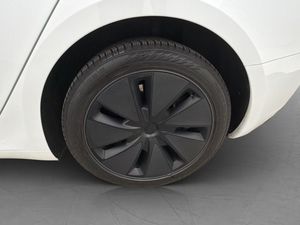 Tesla Model 3 bild 31