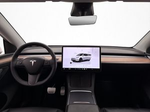 Tesla Model Y bild 13