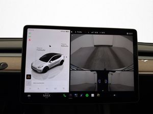 Tesla Model Y bild 23