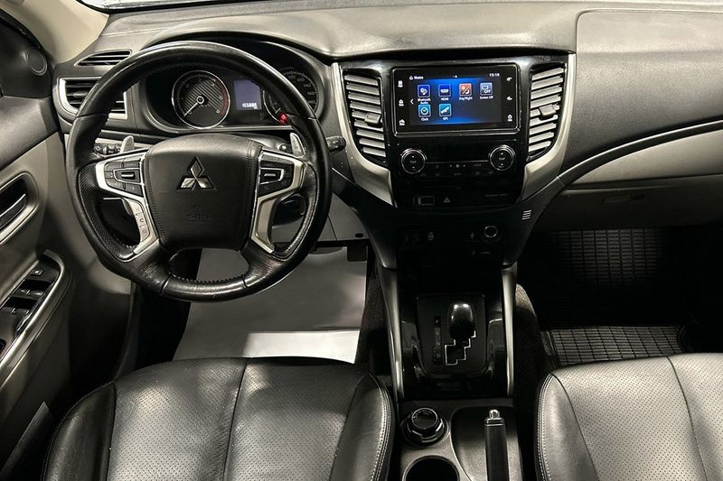 Mitsubishi L200 bild 8