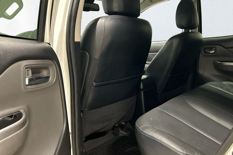 Mitsubishi L200 bild 7