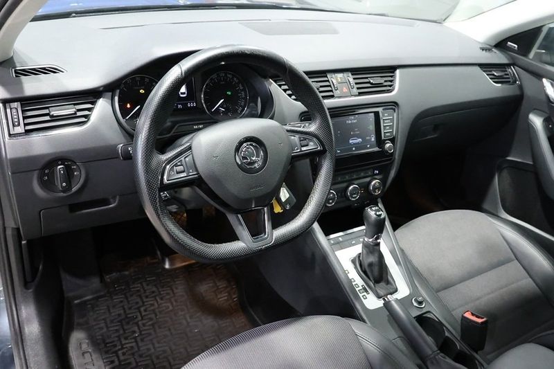 Skoda Octavia bild 6