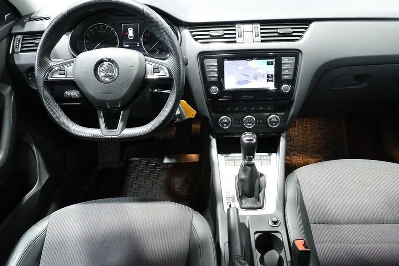Skoda Octavia bild 7
