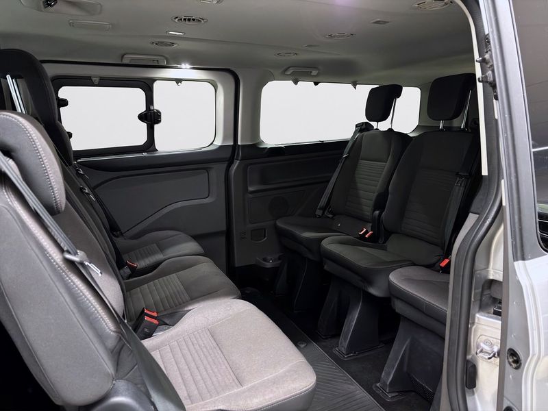Ford Tourneo Custom bild 9
