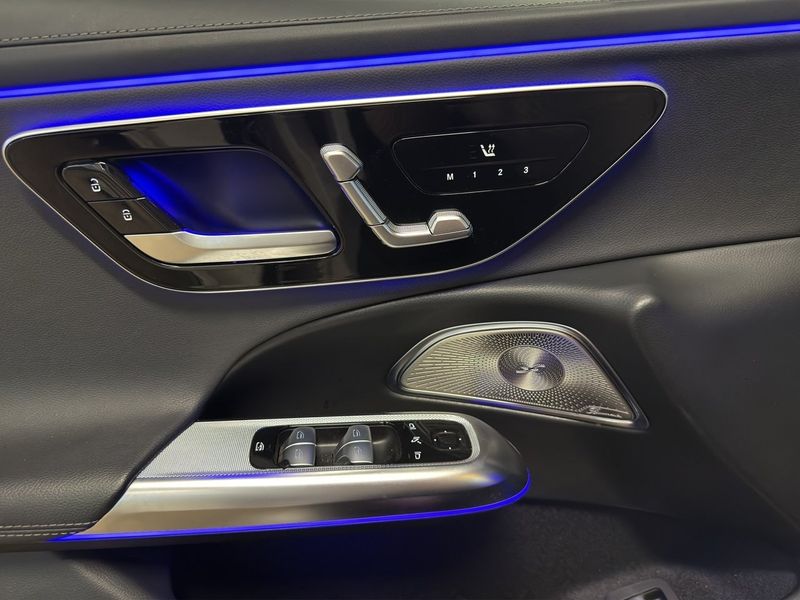 Mercedes E300 bild 9