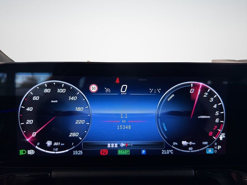 Mercedes GLA250 bild 12
