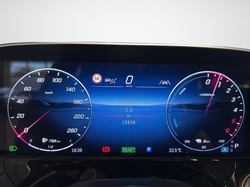 Mercedes E300 bild 12