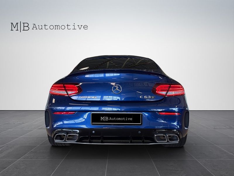 Mercedes C63 AMG bild 5